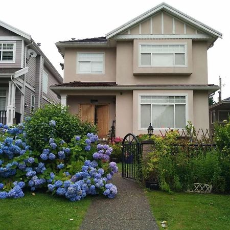 Helen'S House / Close To Skytrain And Airport แวนคูเวอร์ ภายนอก รูปภาพ