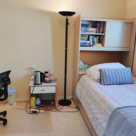 Helen'S House / Close To Skytrain And Airport แวนคูเวอร์ ภายนอก รูปภาพ