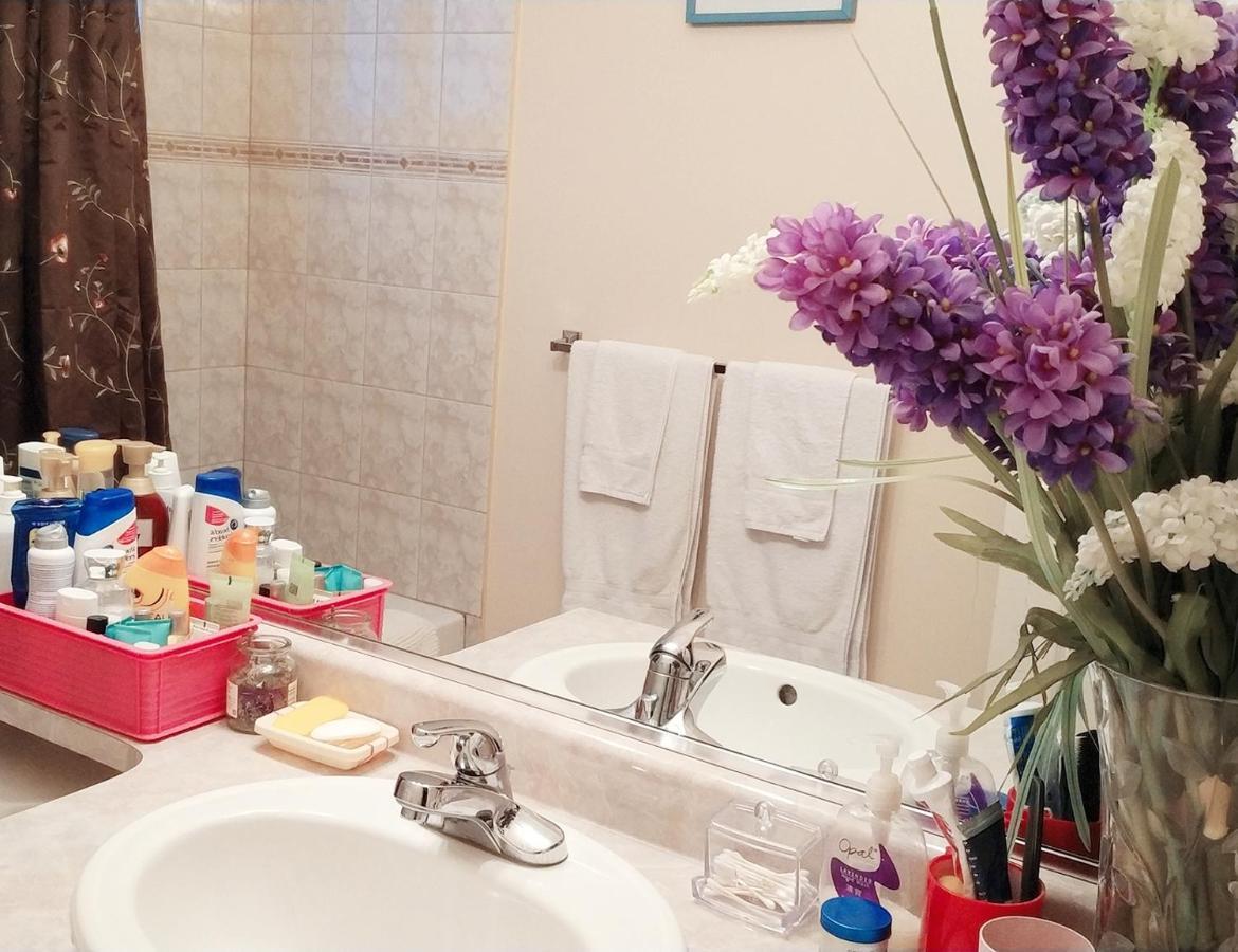 Helen'S House / Close To Skytrain And Airport แวนคูเวอร์ ภายนอก รูปภาพ