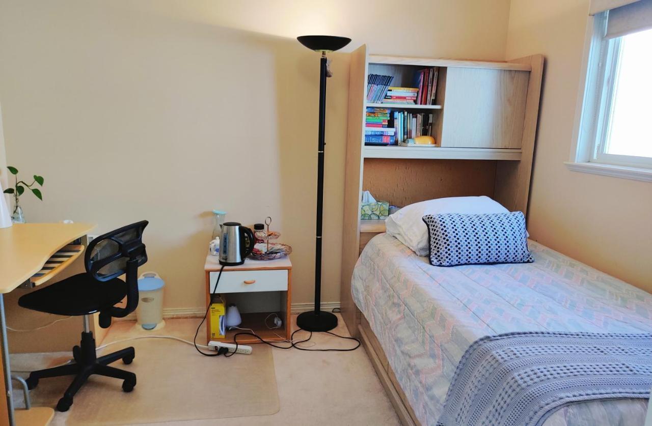 Helen'S House / Close To Skytrain And Airport แวนคูเวอร์ ภายนอก รูปภาพ